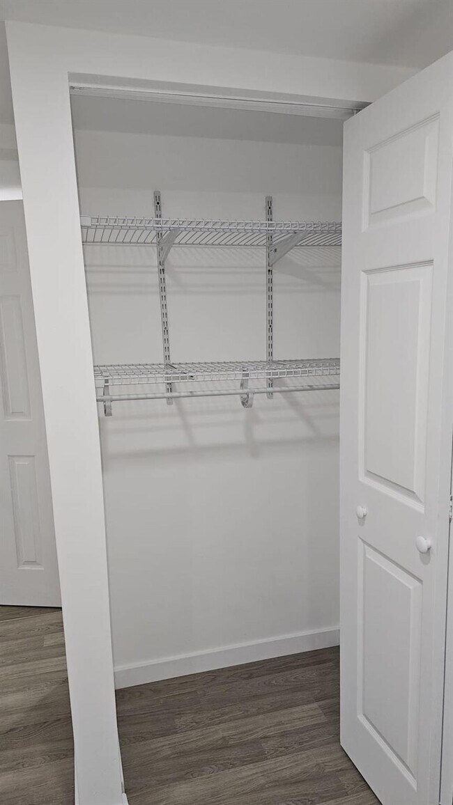 Foto del edificio - 1111 N 63rd Ave