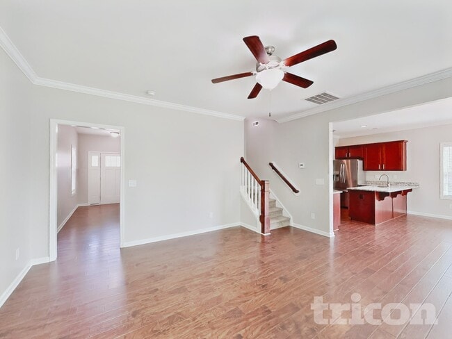 Building Photo - 877 Juno Dr