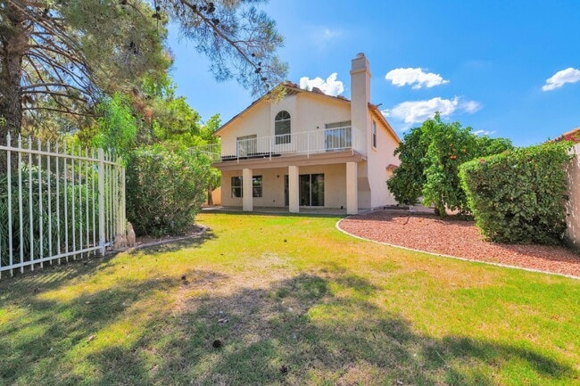 Building Photo - Waterfront 3/2.5 Chandler home for immedia...