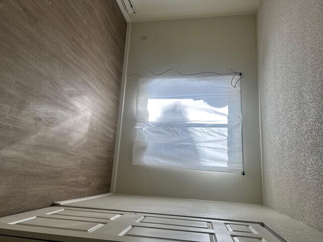 Foto del edificio - Clear Acre Condo