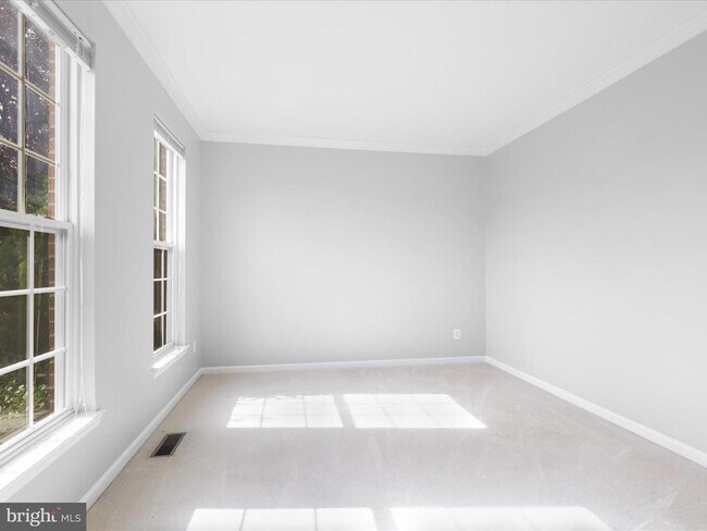 Building Photo - 6713 Selbourne Ln