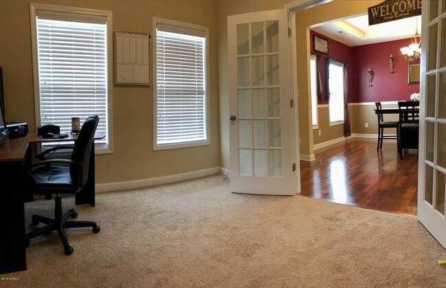 Building Photo - 509 Durban Ln