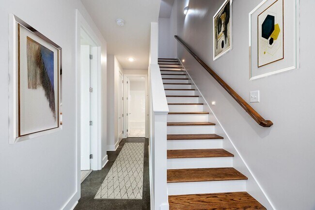 Building Photo - 11 Fern Avenue, Nashville, TN 37207