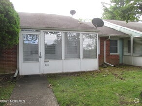 Building Photo - 52D Cambridge Ct