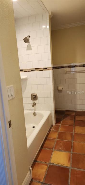 Building Photo - 2103 Doud St