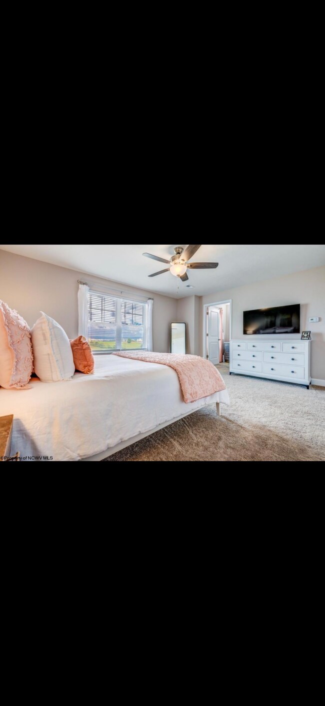 Foto del edificio - 201 Red Oak Ln