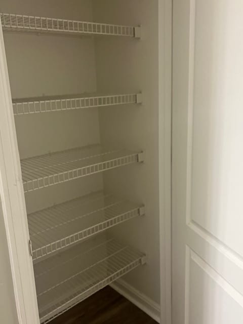 Building Photo - 316 W Walnut St