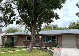 Building Photo - 110 McNeel Rd