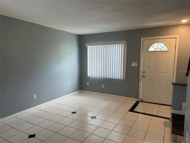 Building Photo - 12030 Pepperdine Pl