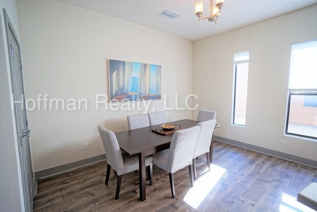 Foto del edificio - 4810 W McElroy Ave