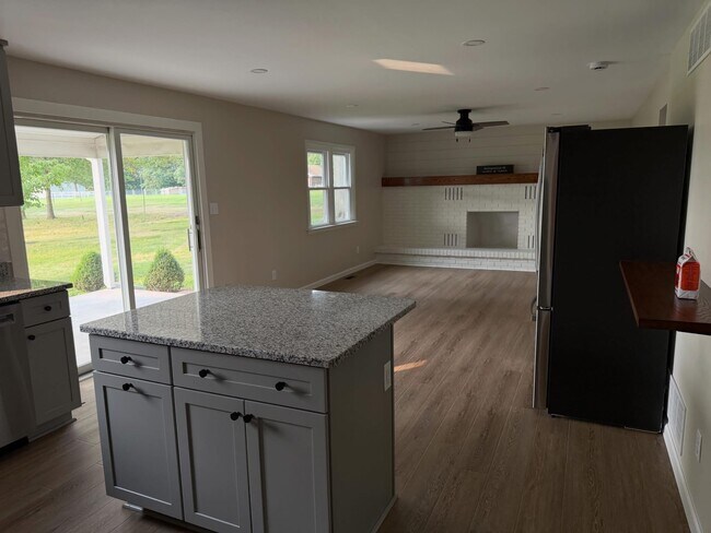 Building Photo - 223 Orchard Ln