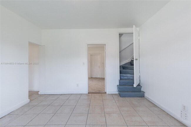 Foto del edificio - 768 NW 35th St