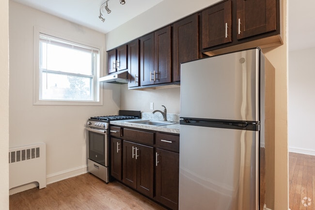 Interior Photo - Falls Court Apartments