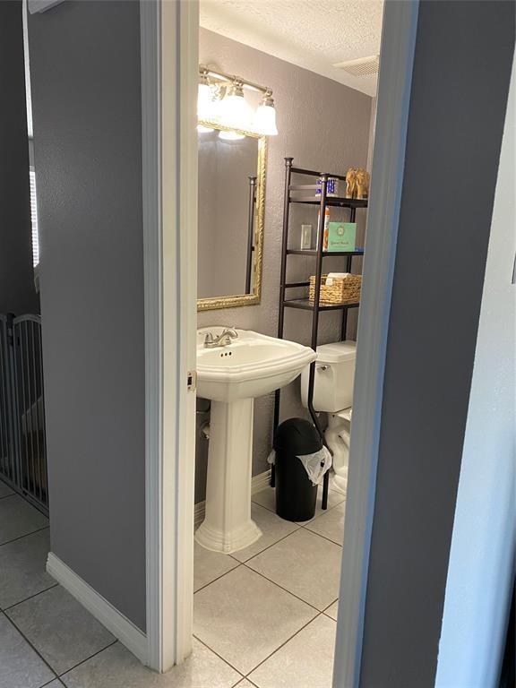 Foto del edificio - 9514 Thistle Trail Dr