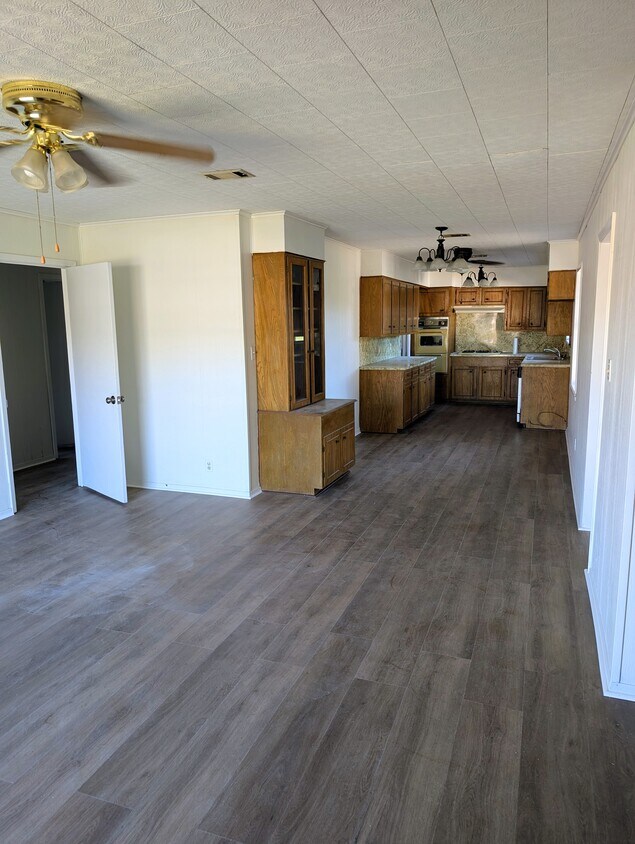 Foto del edificio - 2810 Gandy Ave