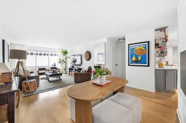 Photo - 175 W 12th St Apartment