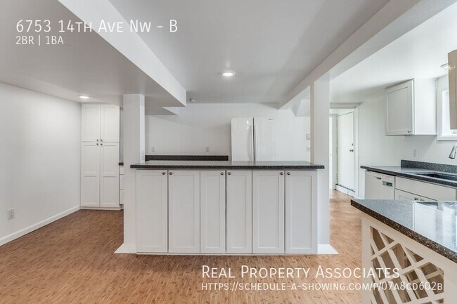 Building Photo - Ballard Two Bedroom