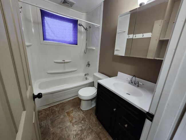 Photo du bâtiment - 9 Green Valley Dr