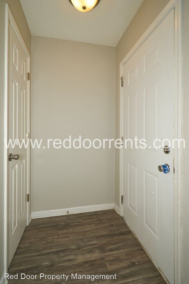 Building Photo - 4 br, 2.5 bath House - 619 Shingle Oak