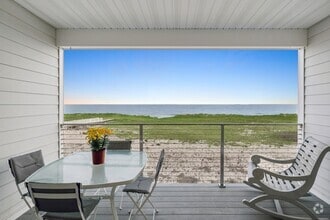 Building Photo - 473 Dune Rd