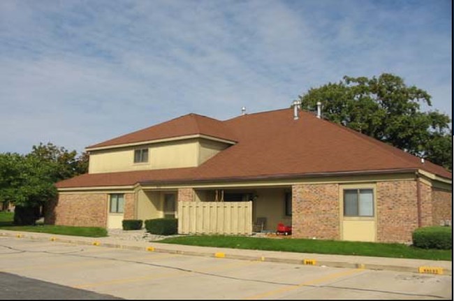 Building Photo - Bison Ridge Apartments