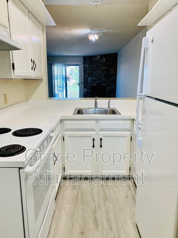 Foto del edificio - 2224 S Jasper Way