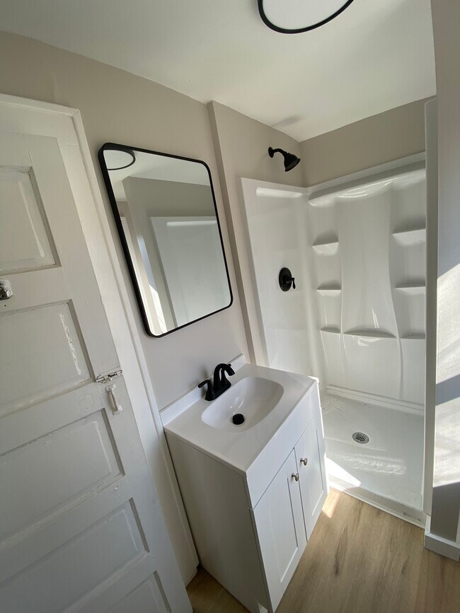 Foto del edificio - 1019 Chenango St