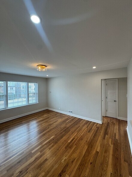 Foto del edificio - 132 Ridge Ave