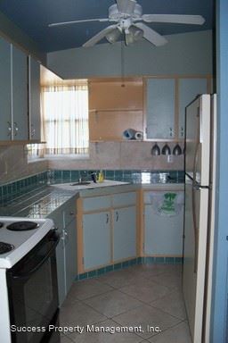 Building Photo - 7079 Holiday Dr