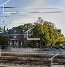 Building Photo - 2018 Commonwealth Ave
