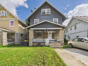 Building Photo - 3205 E 31st St