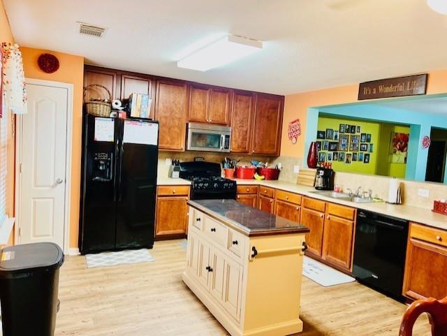 Foto del edificio - 7907 Owl Ln