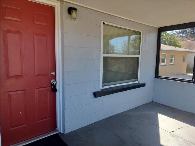 Foto del edificio - 426 E St