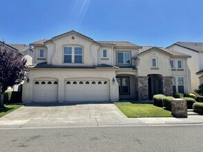 Building Photo - 9772 Ellsmere Way