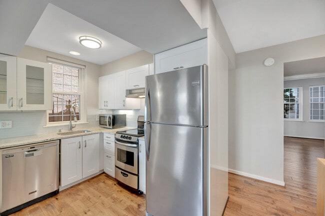 Foto del edificio - 2114 N St NW