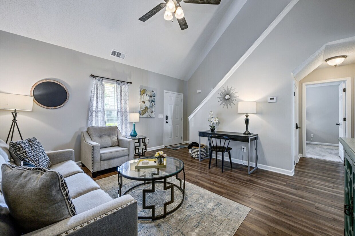 Foto principal - 29 Middleton Ct