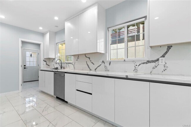 Foto del edificio - 545 Ivy St