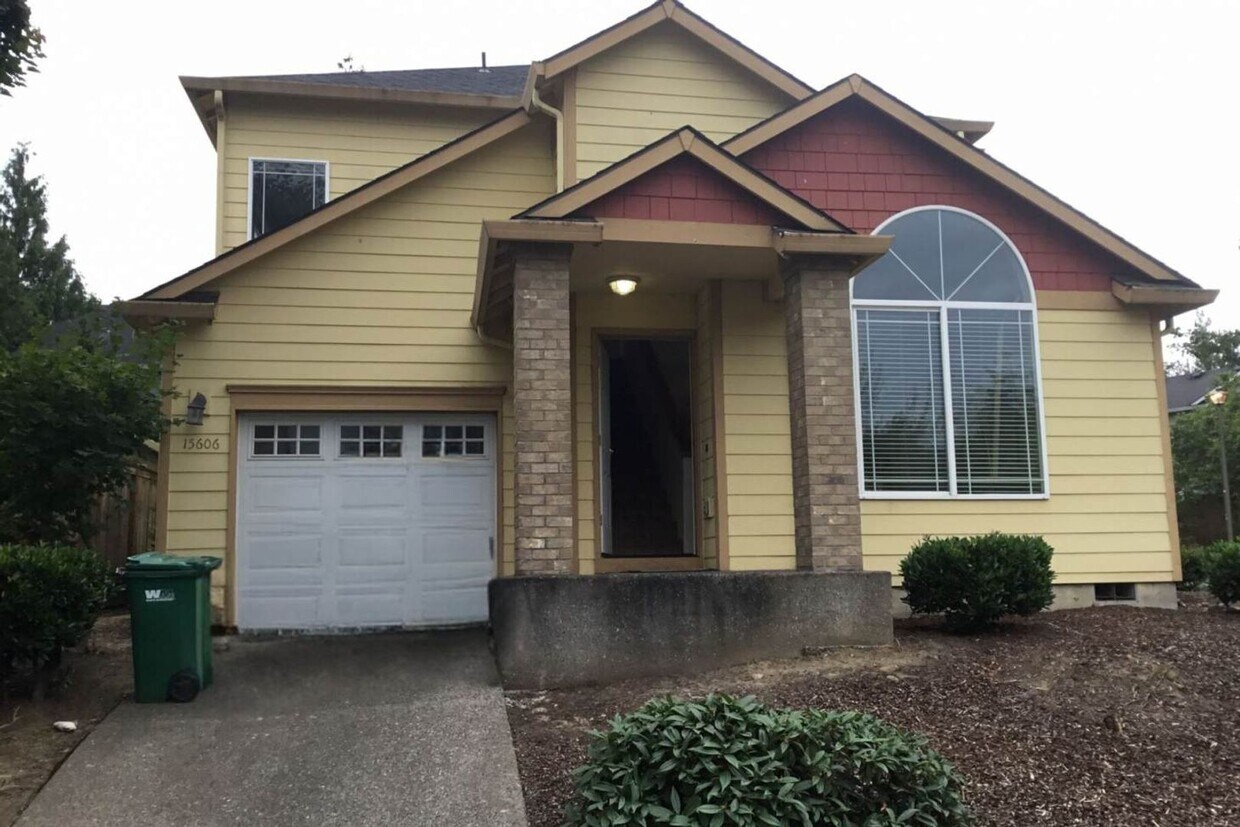 Primary Photo - 15606 NW Riverview Dr