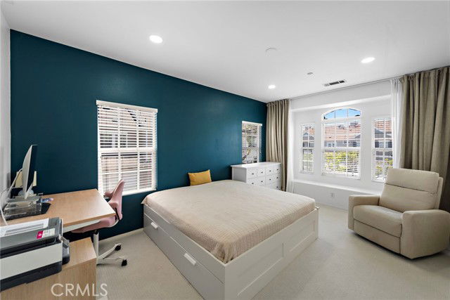 Foto del edificio - 15 Strawflower St