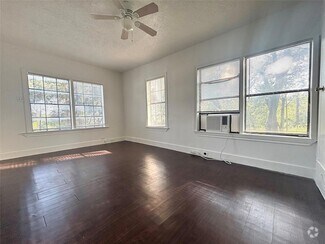 Building Photo - 3312 Oak Springs Dr