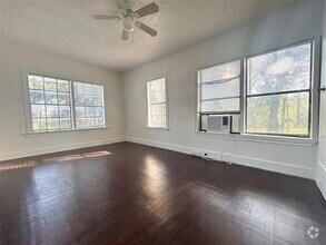Building Photo - 3312 Oak Springs Dr