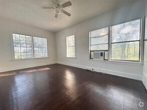 Building Photo - 3312 Oak Springs Dr
