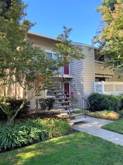 Westdale Commons Apartments
