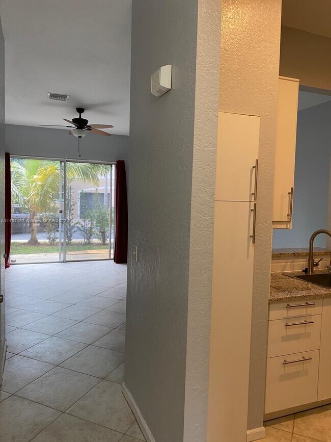 Building Photo - 8322 Lagos De Campo Blvd