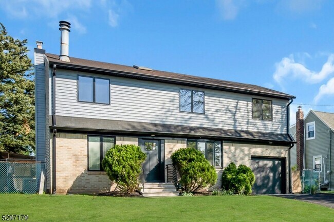 Foto del edificio - 621 Amherst Rd