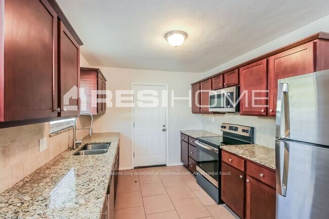 Foto del edificio - 7736 Nw 31St St