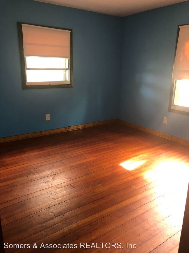 Building Photo - 3 br, 1.5 bath House - 1526 Eielson St