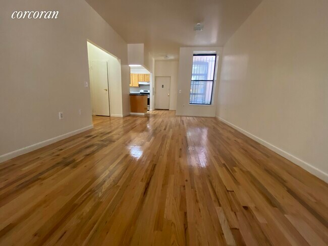 Building Photo - 38 W 129th St
