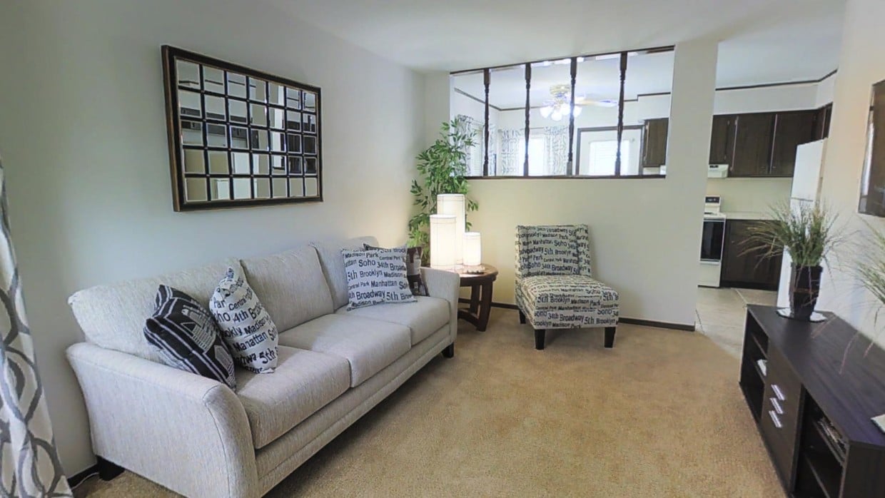 TOWNHOMES AT BLENDON 5411 Woodvale Ct Westerville, OH Apartments for Rent in Westerville