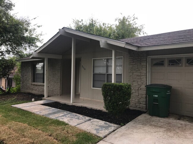 Foto del edificio - Come see this beautiful 3/2 1243 sq ft home